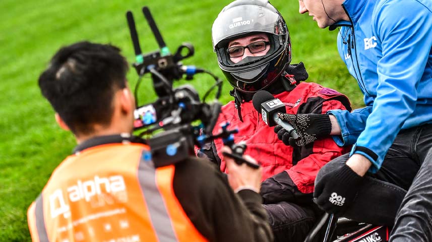 freelance camera operators required